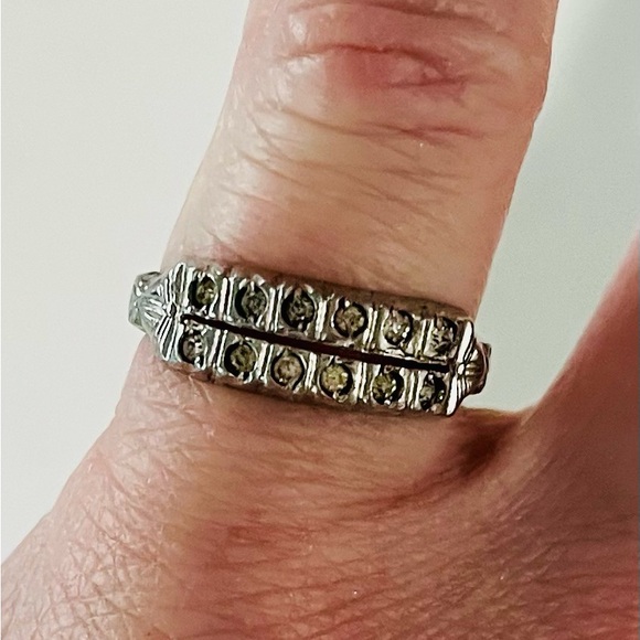 Sterling Silver Double Row Marcasite Band Ring, Size 6 - Picture 8 of 14